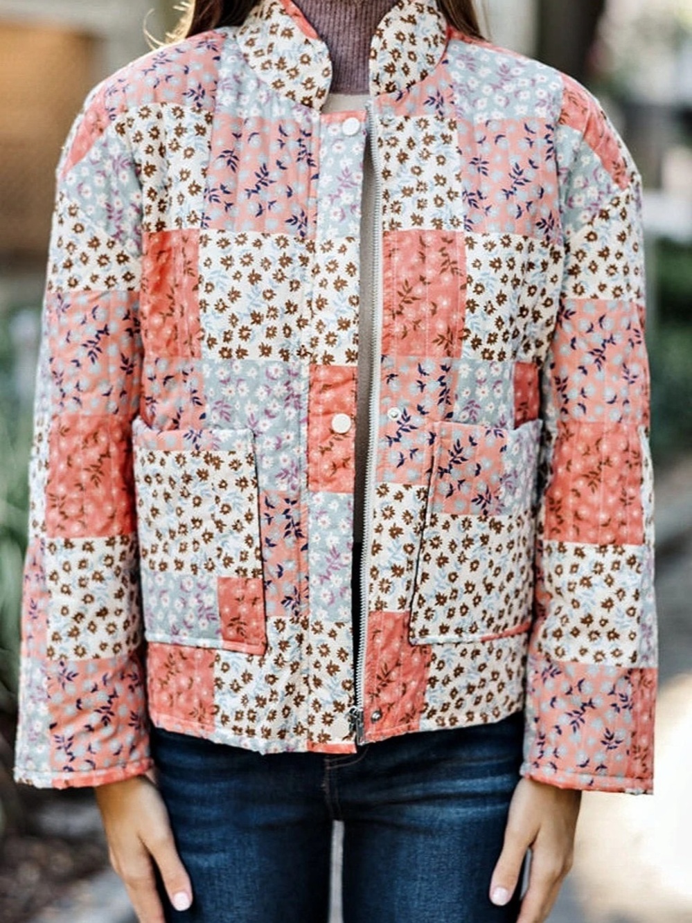Floral Patchwork quilted  Jacket in Pink & White Like New